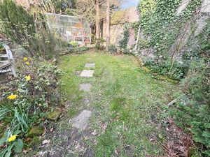 Photo 2- click for photo gallery